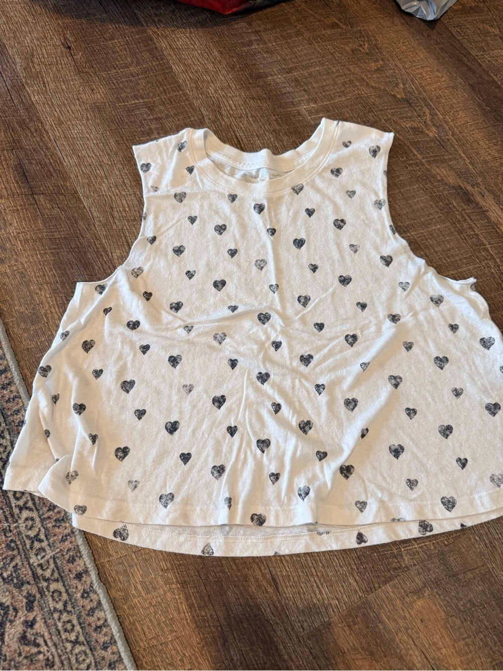Spiritual Gangster White Heart Print Tank Top